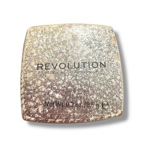 Makeup Revolution Jelly Highlighter “Monumental” – New & Sealed ✨